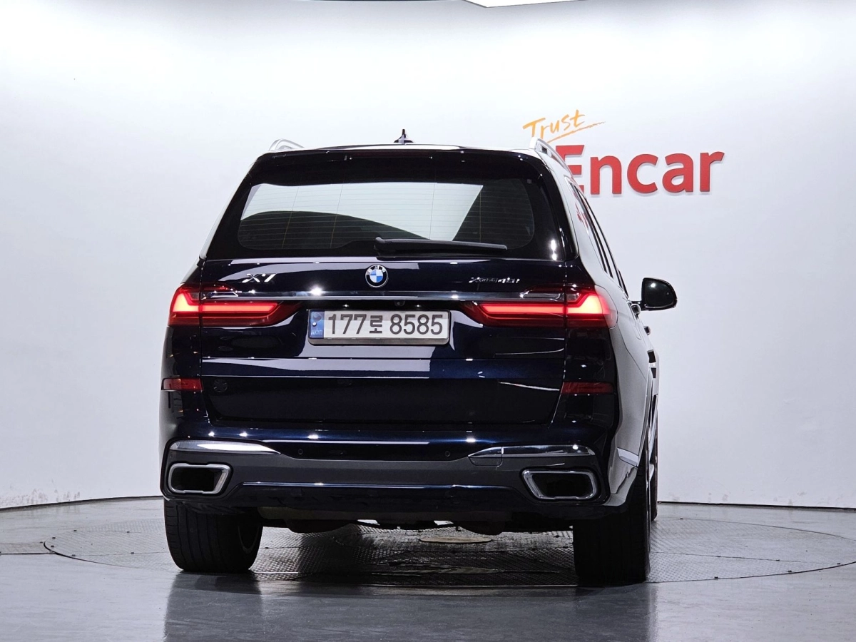 BMW X7 G07