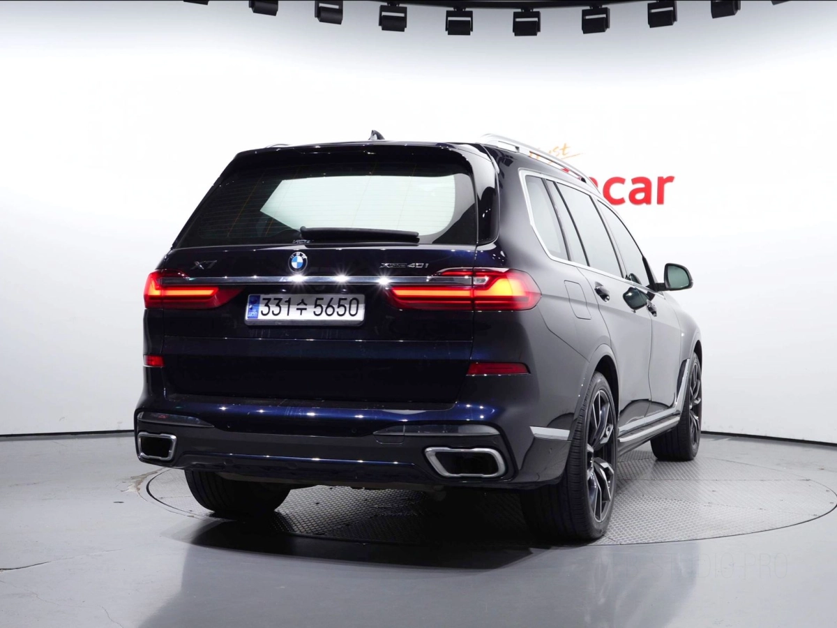 BMW X7 G07