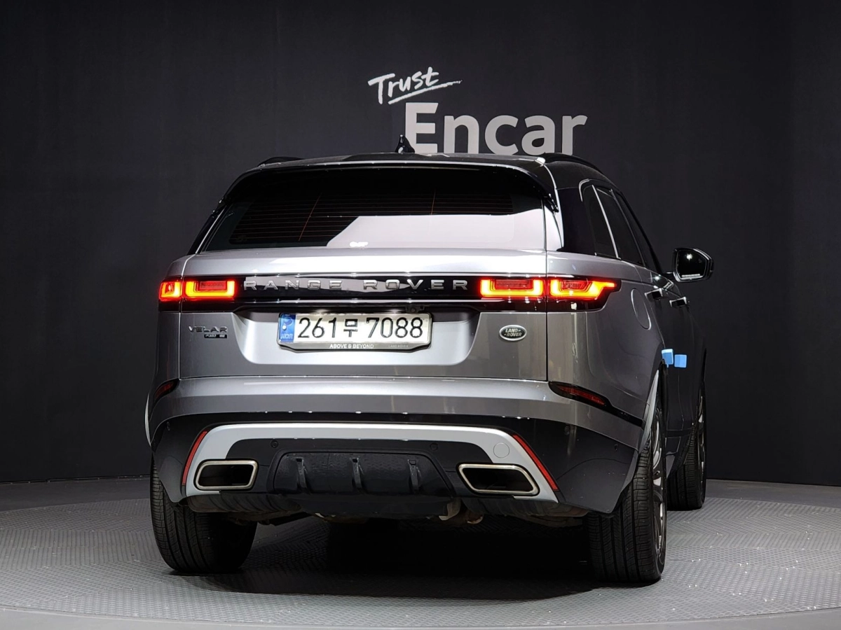 LAND ROVER RANGE ROVER VELAR
