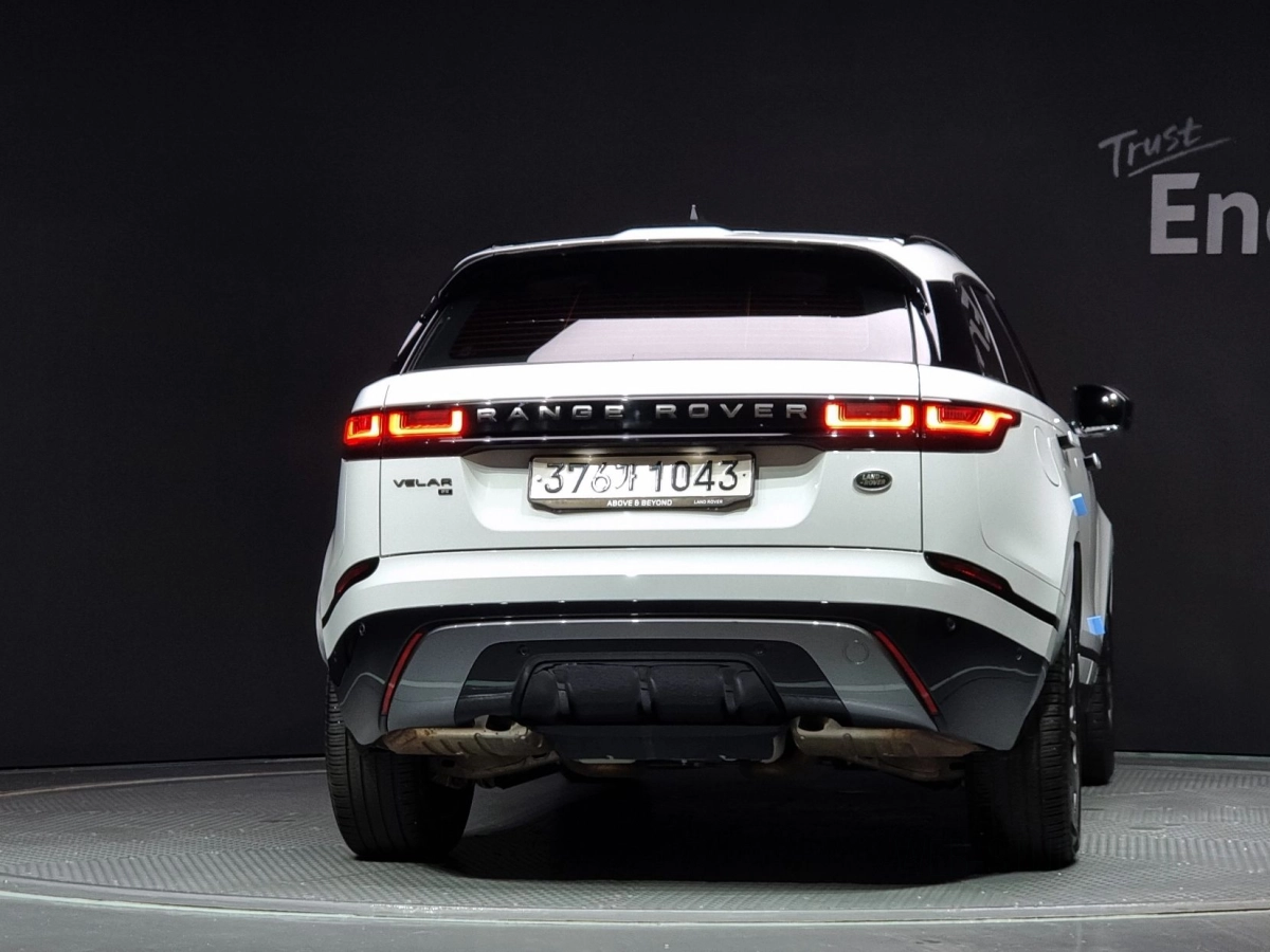 LAND ROVER RANGE ROVER VELAR