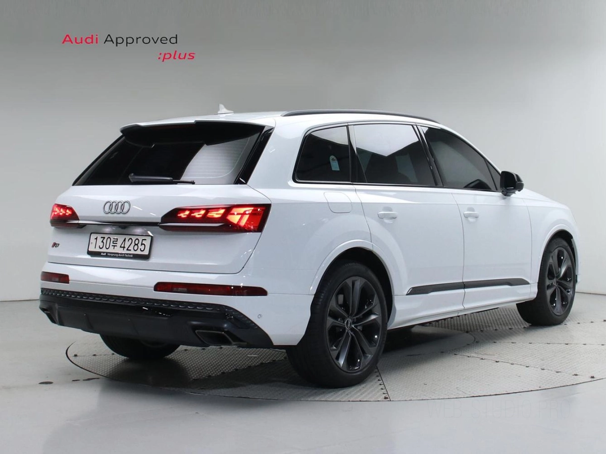AUDI Q7 4M