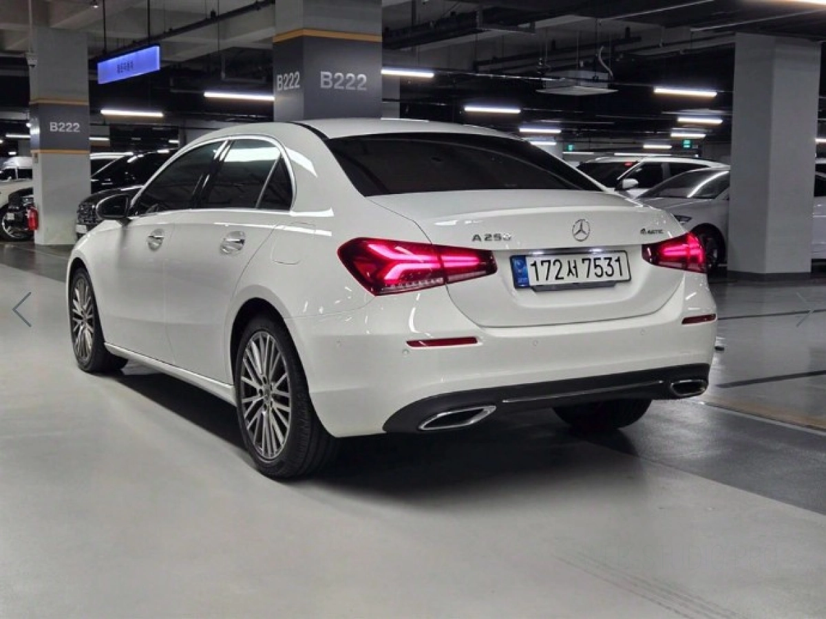MERCEDES BENZ A-CLASS W177