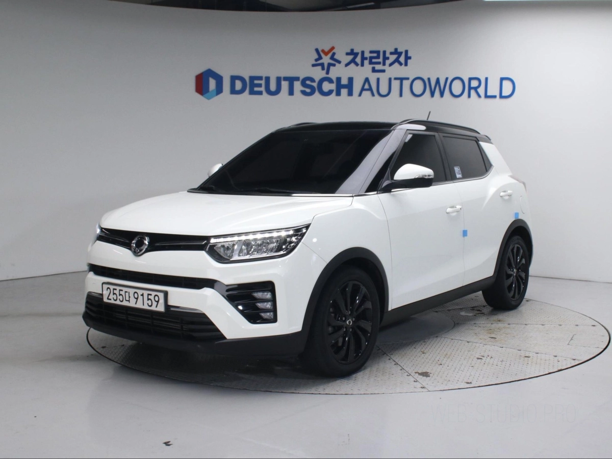 SSANGYONG TIVOLI VERY NEW  2019