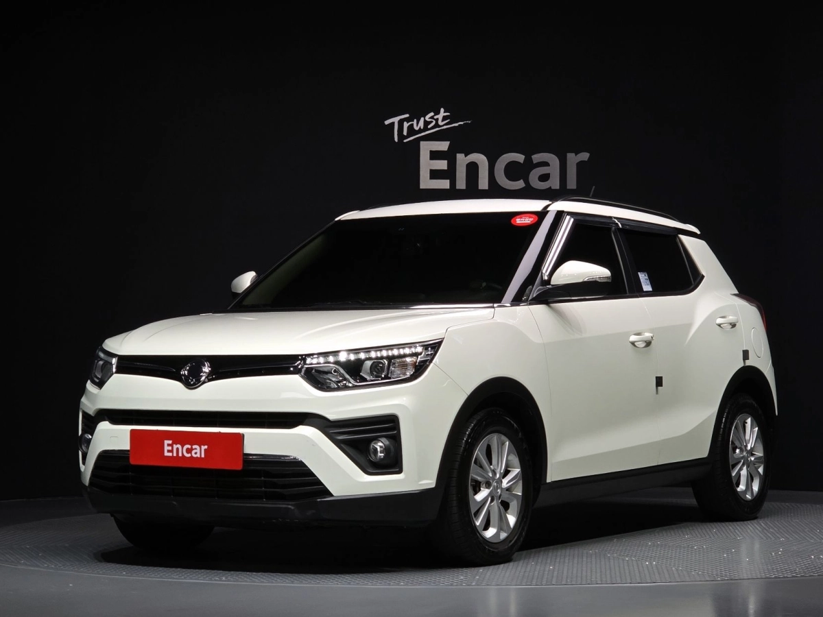 SSANGYONG TIVOLI VERY NEW  2019