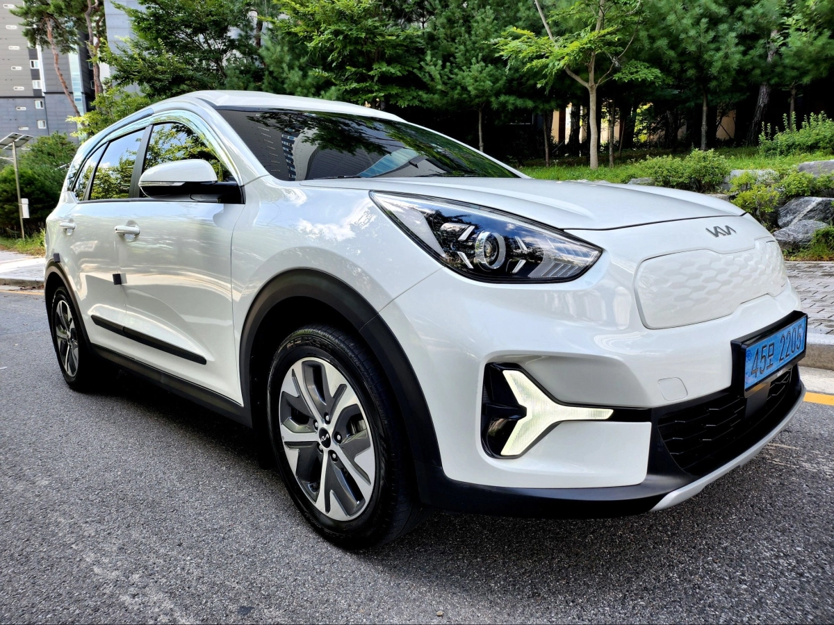 KIA NIRO PLUS