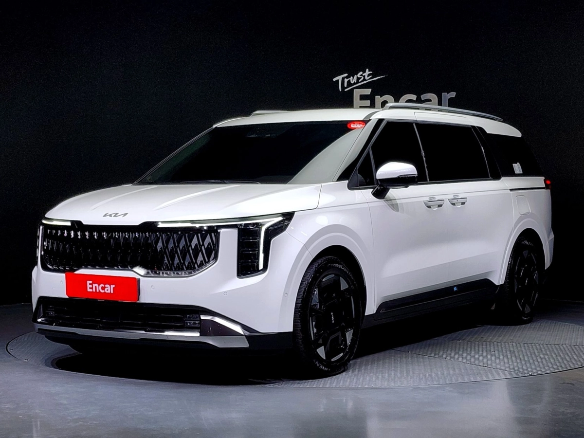 KIA CARNIVAL 2025
