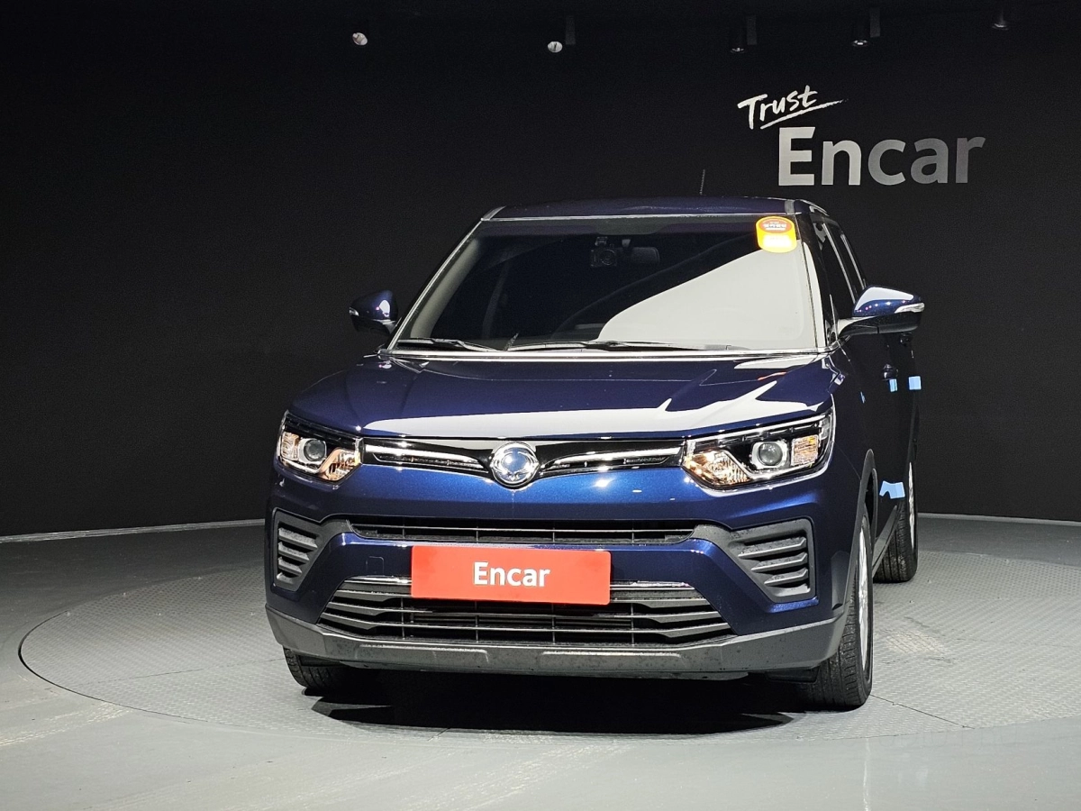 SSANGYONG TIVOLI VERY NEW