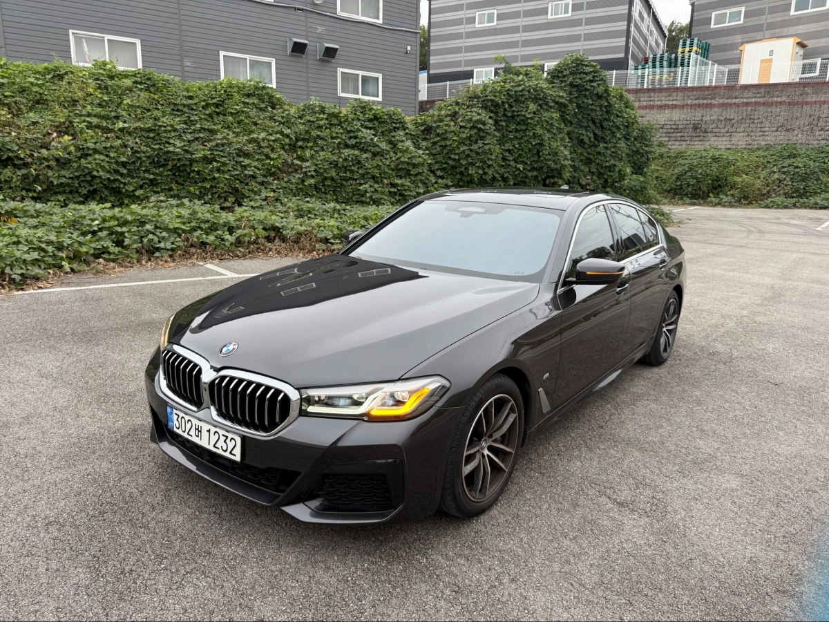 BMW 5-SERIES G60 2023