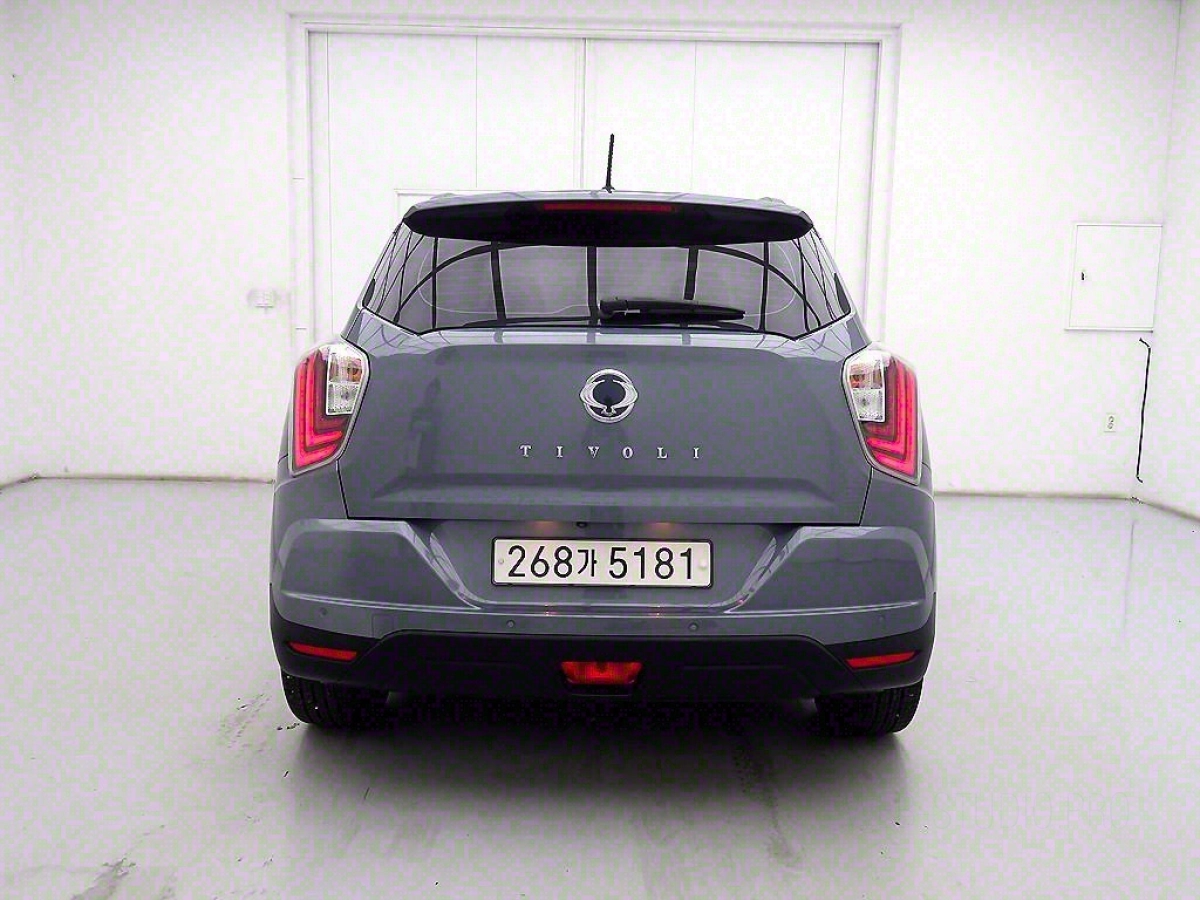 SSANGYONG TIVOLI VERY NEW