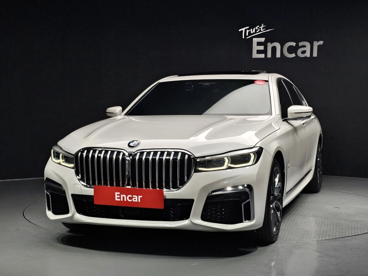 BMW 7-SERIES G11