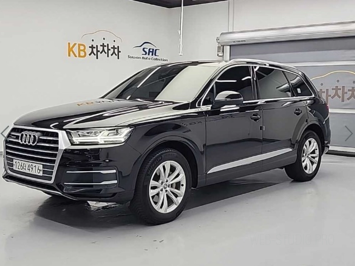 AUDI Q7 4M