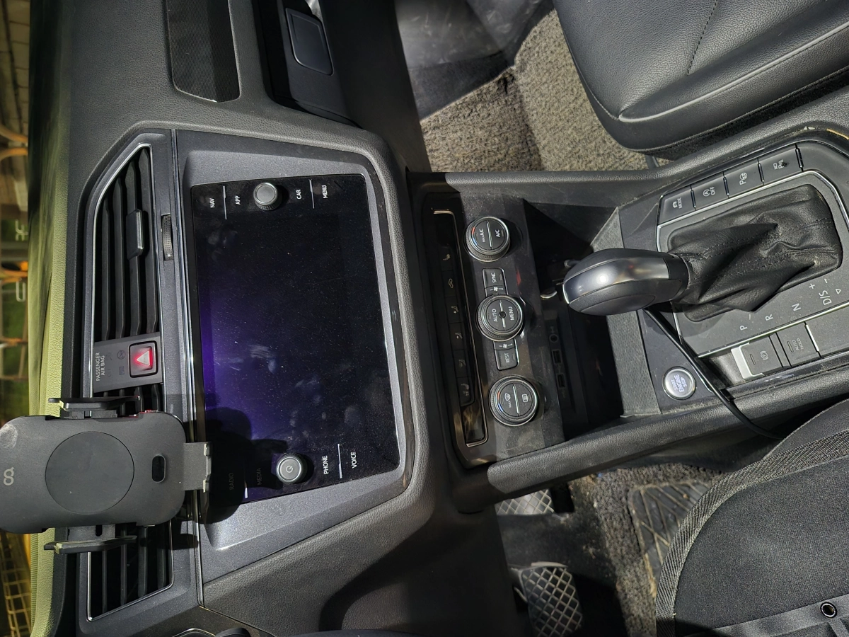 VOLKSWAGEN TIGUAN ALLSPACE