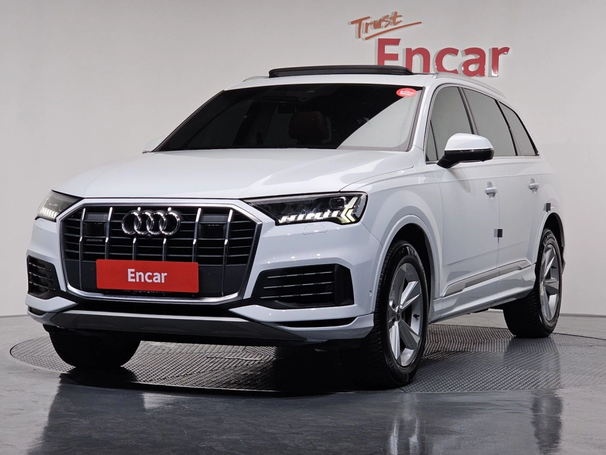 AUDI Q7 4M