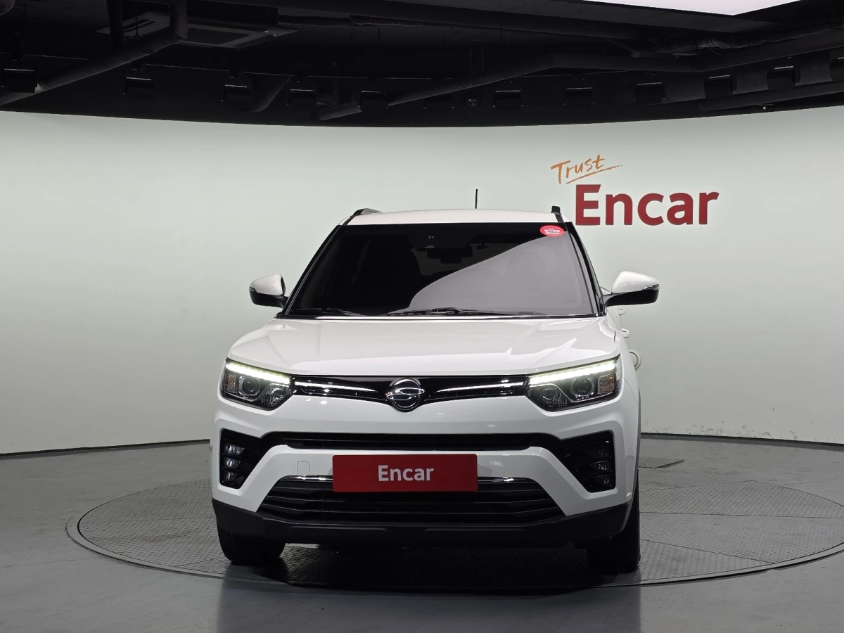 SSANGYONG TIVOLI VERY NEW