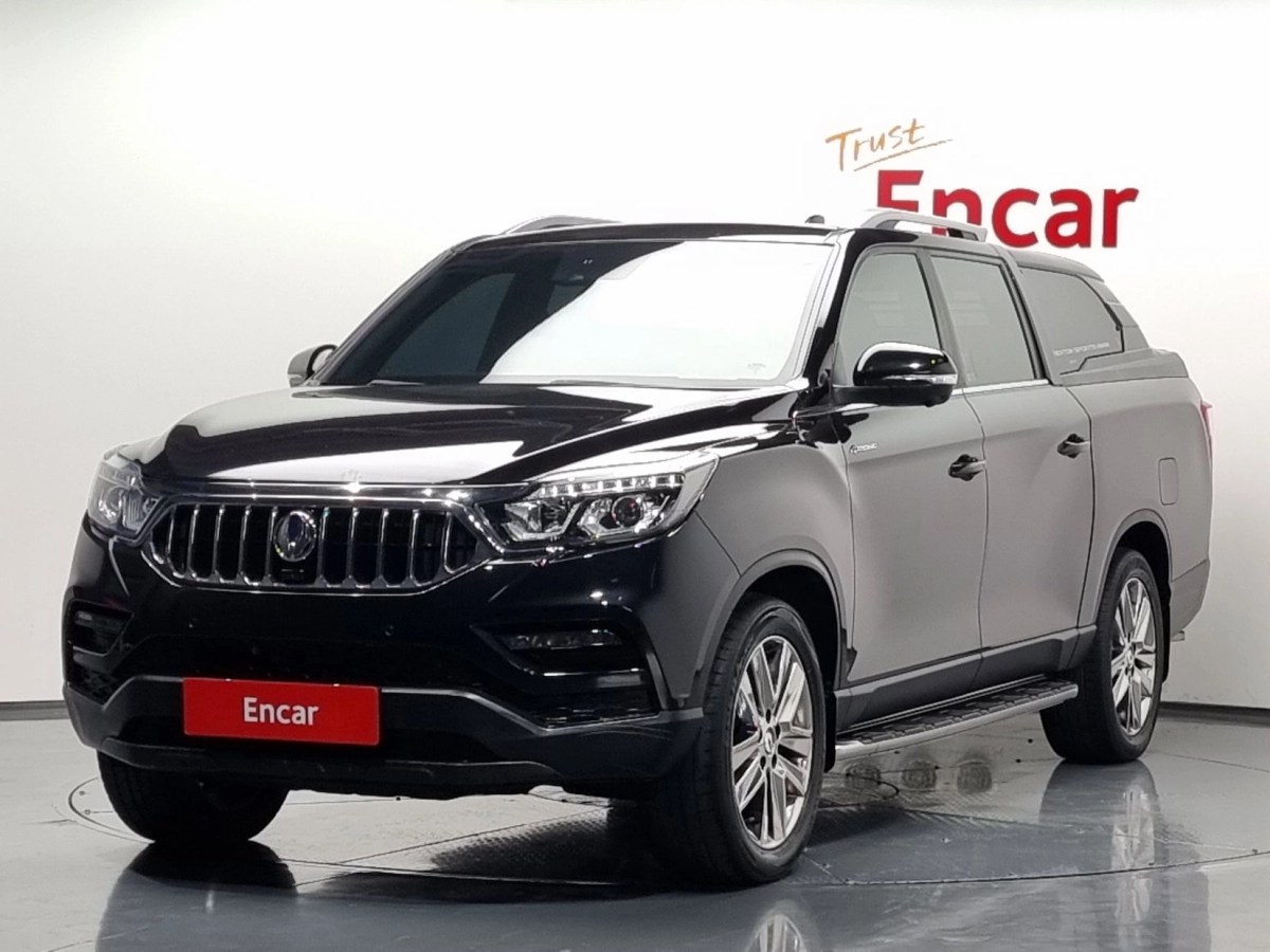 SSANGYONG REXTON SPORTS CAR