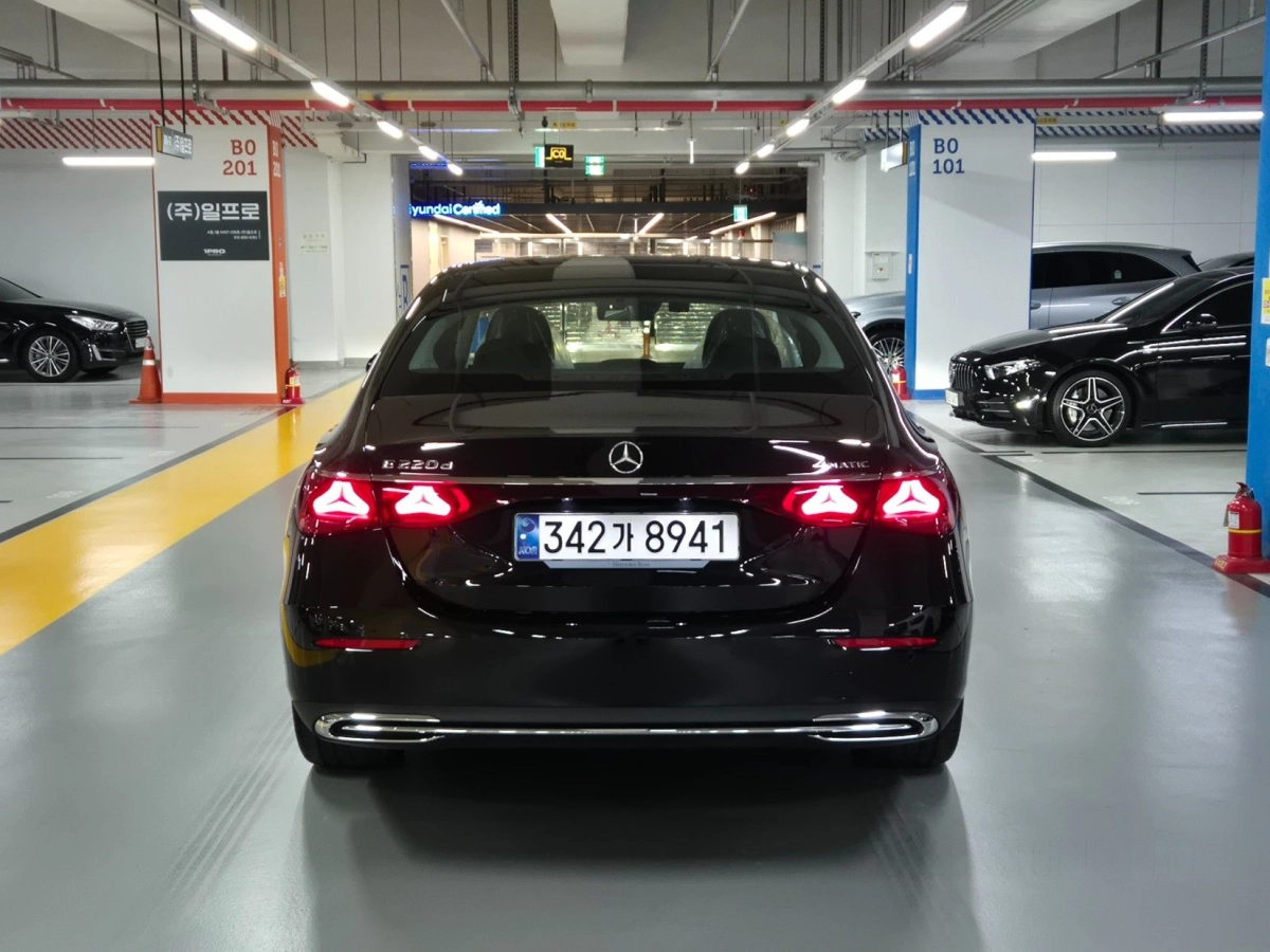 MERCEDES BENZ E-CLASS W214