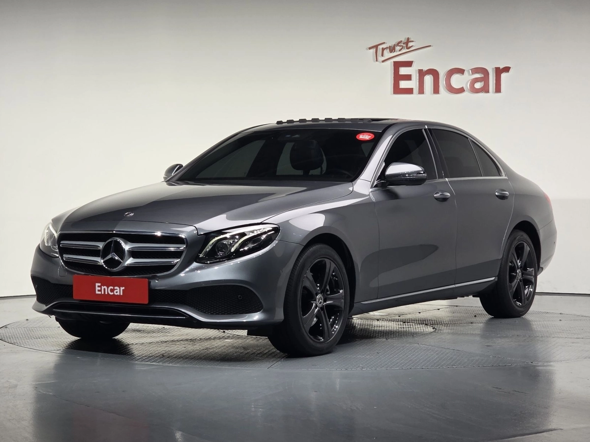 MERCEDES BENZ E-CLASS W213 2019