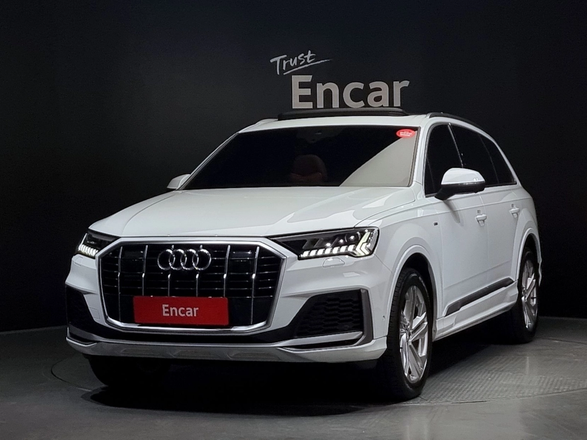 AUDI Q7 4M