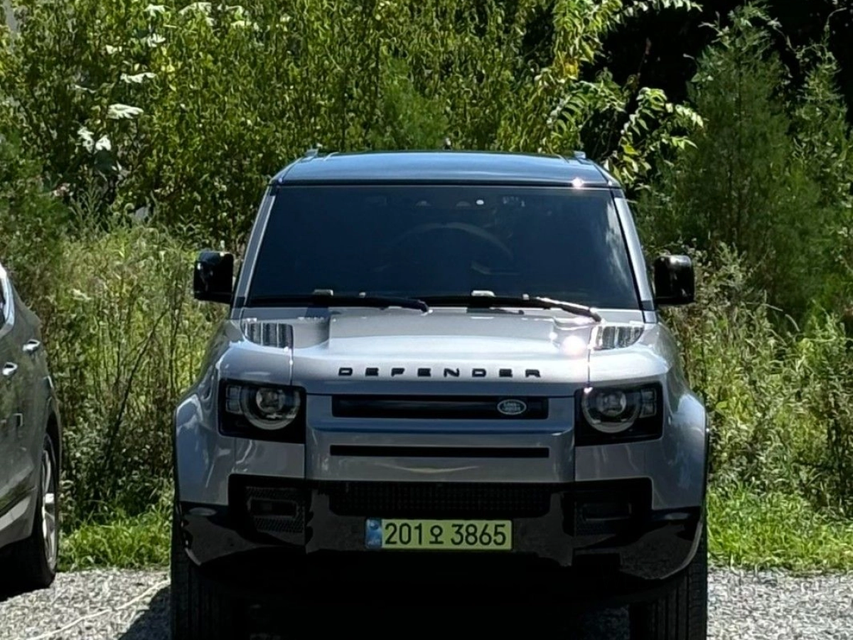 LAND ROVER DEFENDER L663
