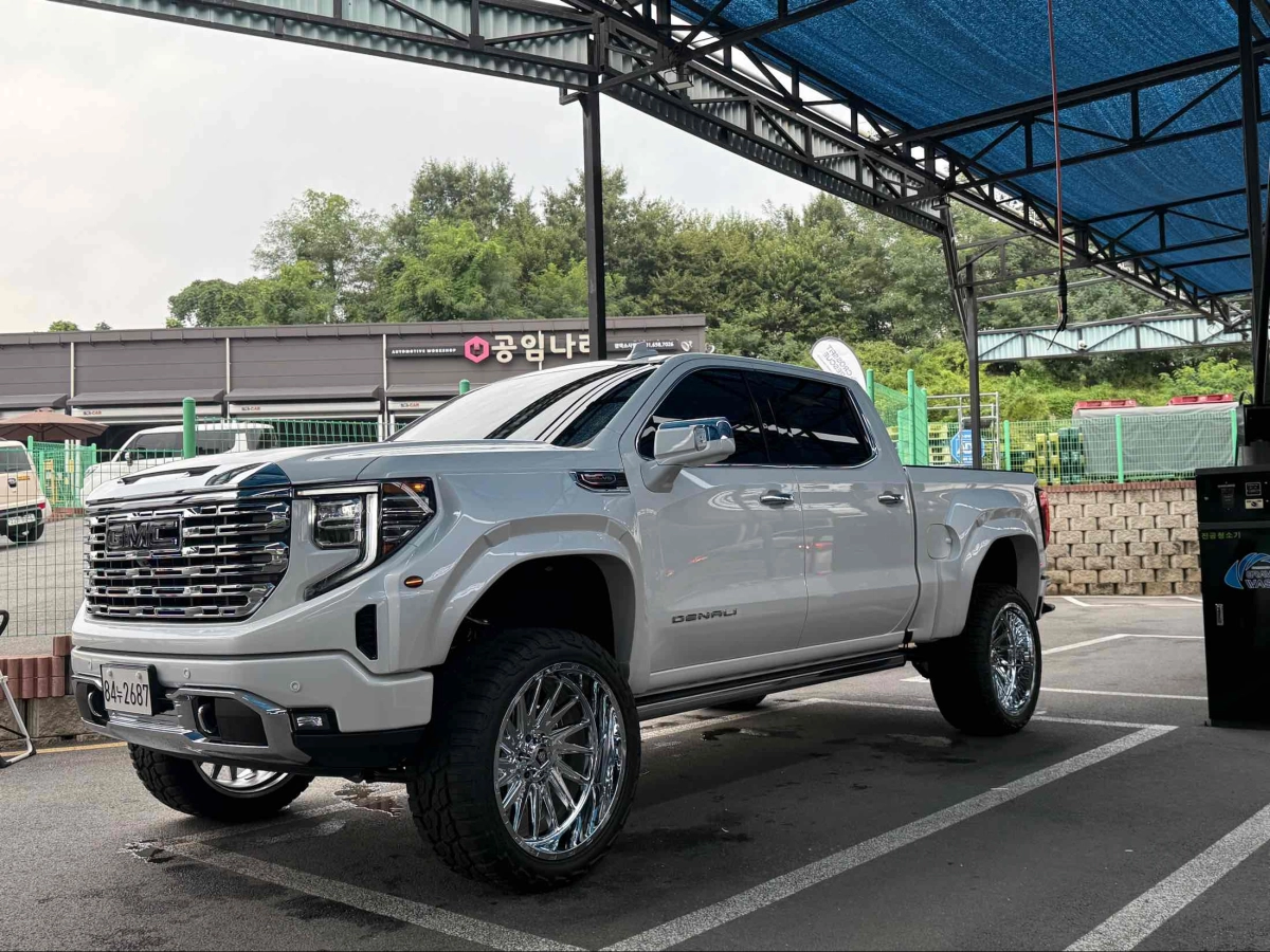 GMC SIERRA  2025