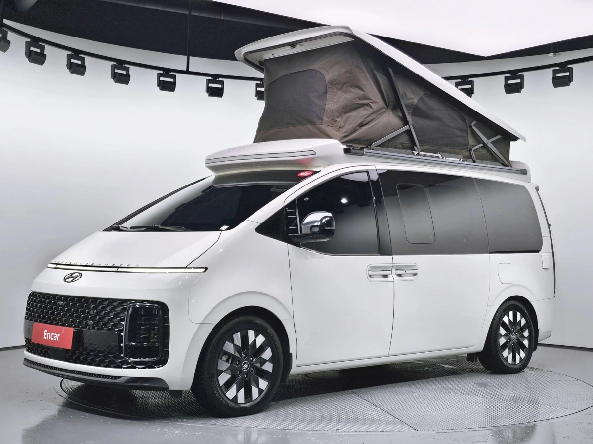 HYUNDAI STARIA  2022