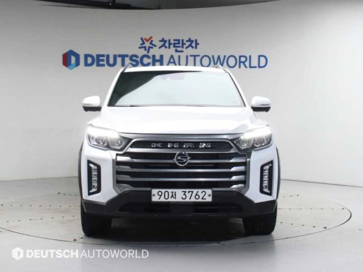 SSANGYONG REXTON SPORTS CAR