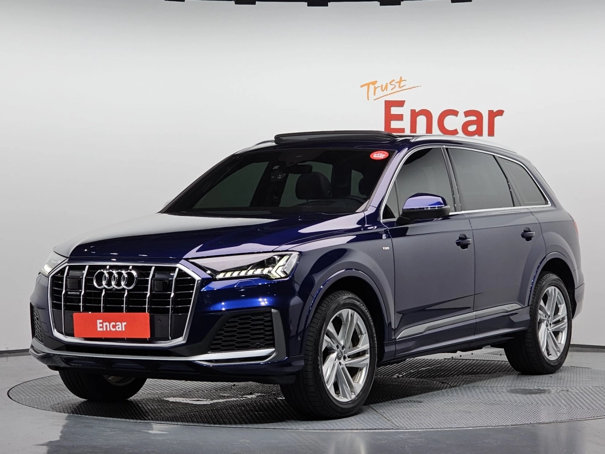 AUDI Q7 4M