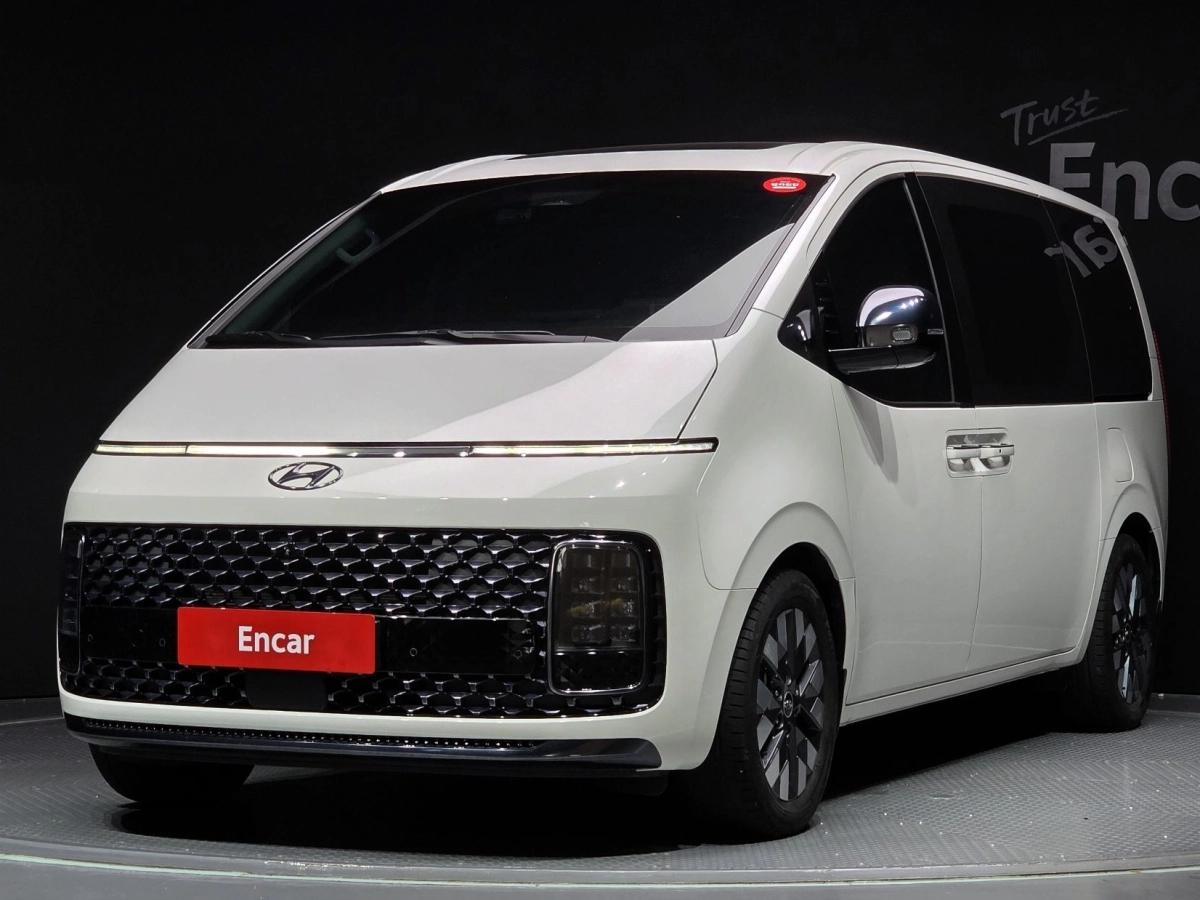 HYUNDAI STARIA 2021