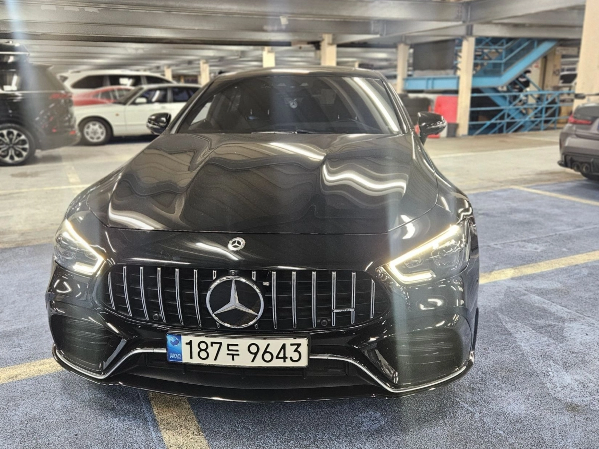 MERCEDES BENZ AMG GT