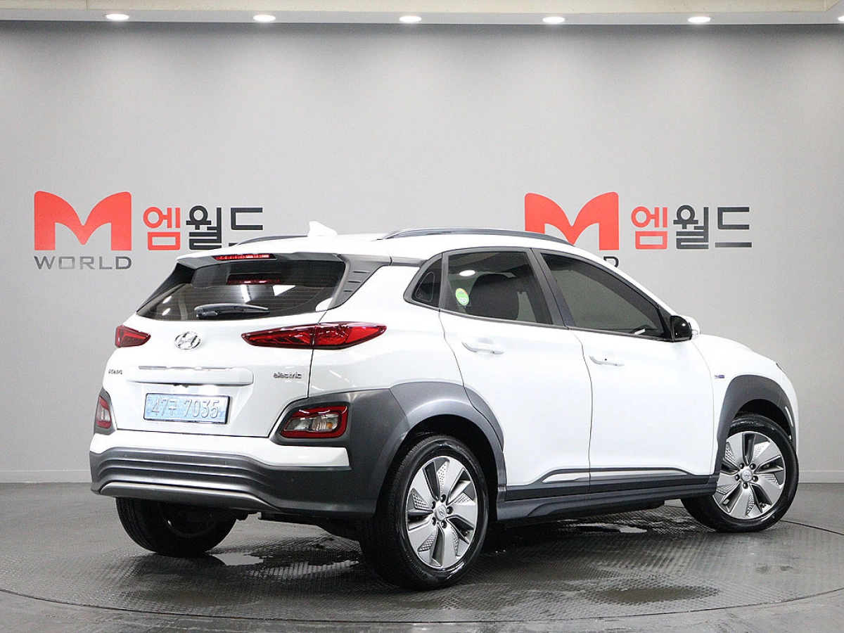 HYUNDAI KONA ELECTRIC