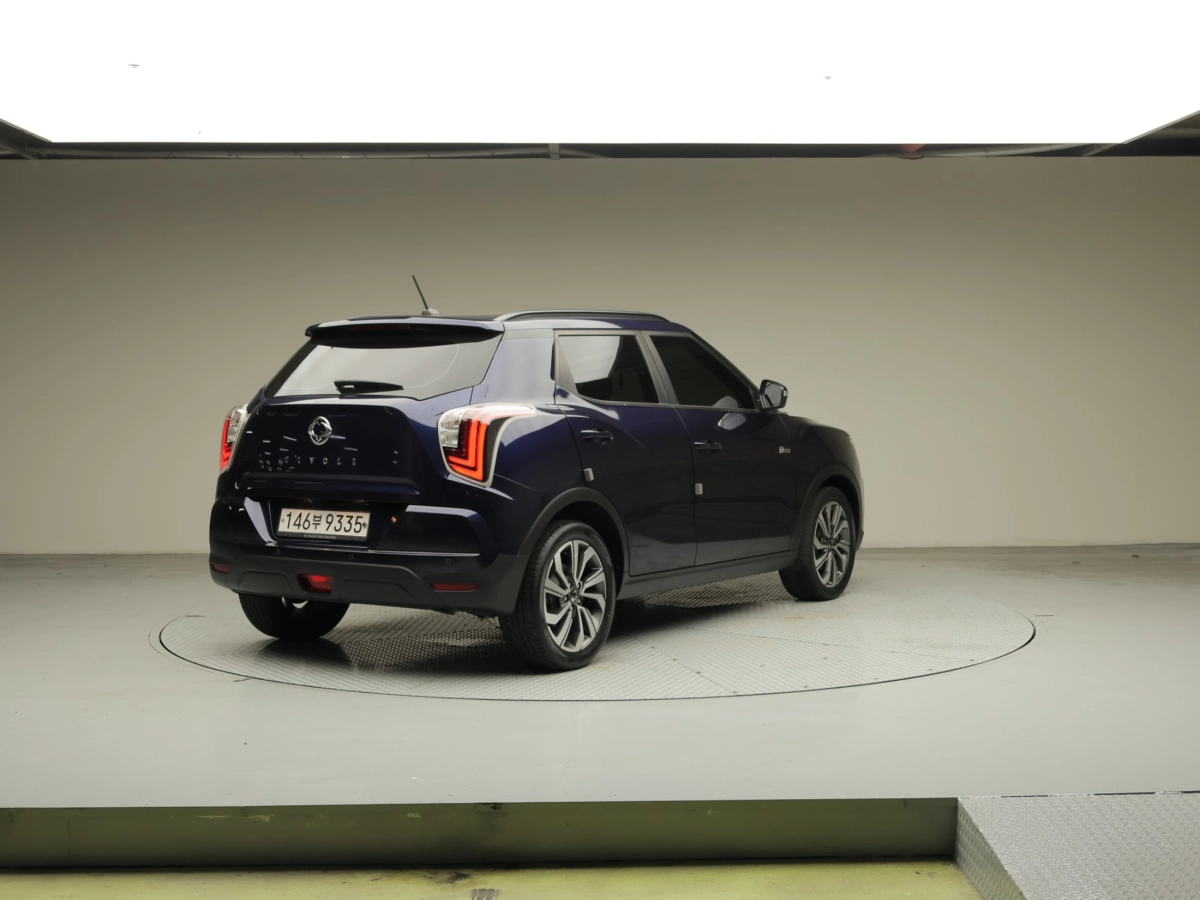 SSANGYONG TIVOLI VERY NEW