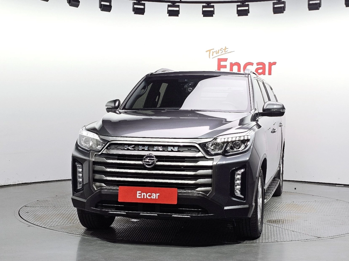 SSANGYONG REXTON SPORTS CAR