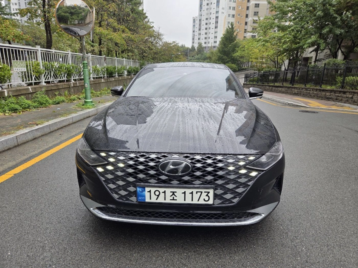 HYUNDAI GRANDEUR IG HYBRID