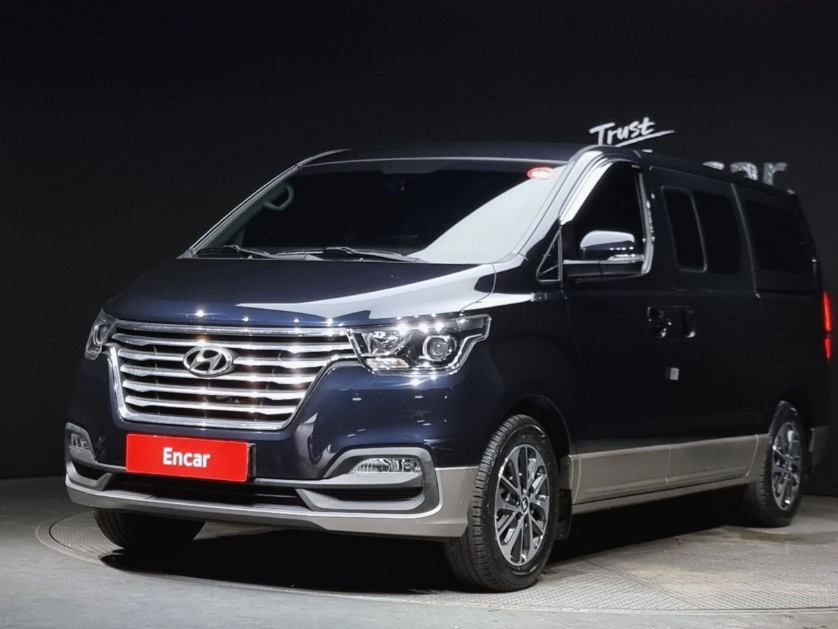 HYUNDAI STAREX GRAND 2020
