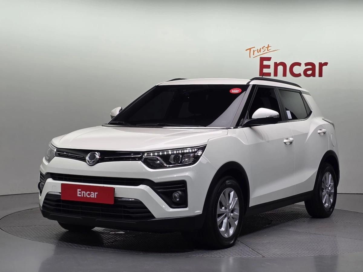 SSANGYONG TIVOLI VERY NEW  2019