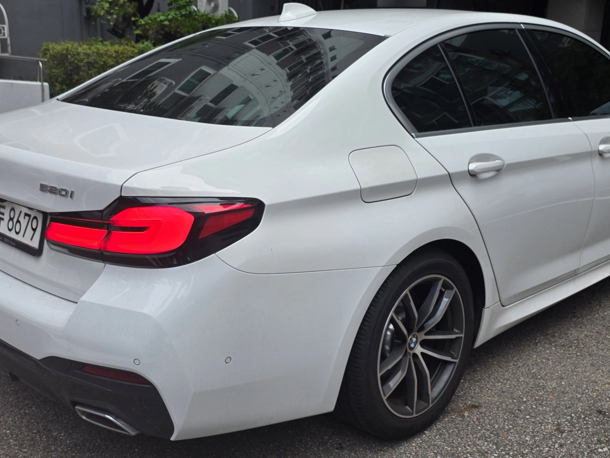 BMW 5-SERIES G30