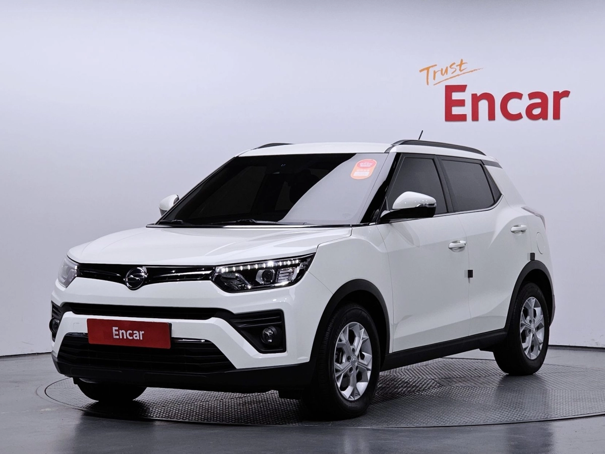 SSANGYONG TIVOLI VERY NEW
