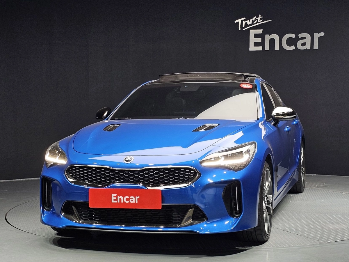 KIA STINGER