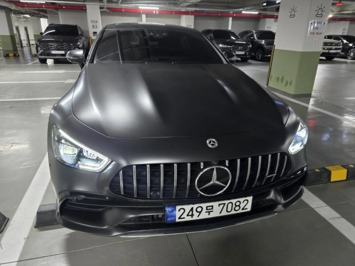 MERCEDES BENZ AMG GT