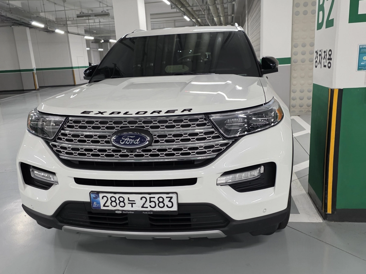 FORD EXPLORER  2021