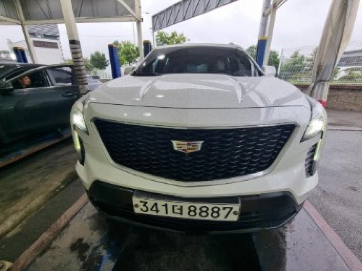 CADILLAC XT4