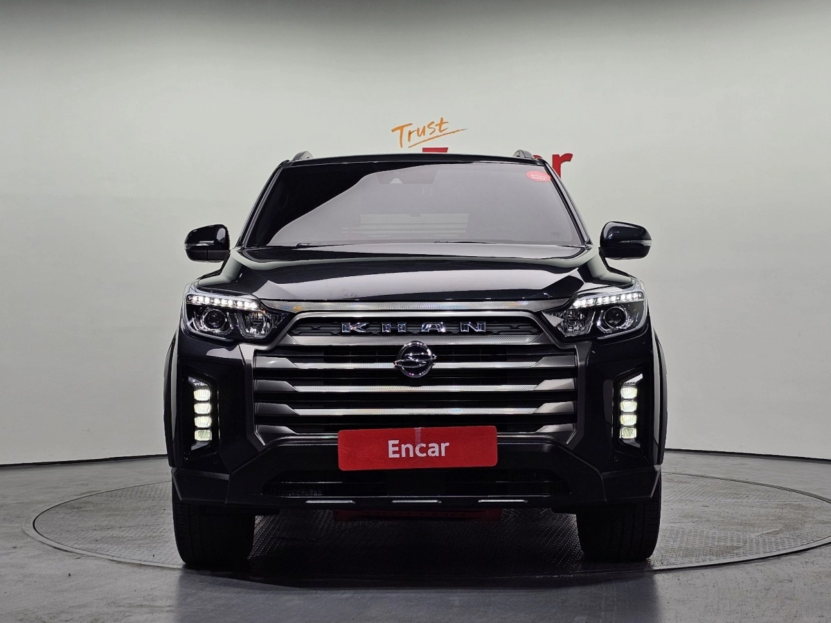 SSANGYONG REXTON SPORTS CAR