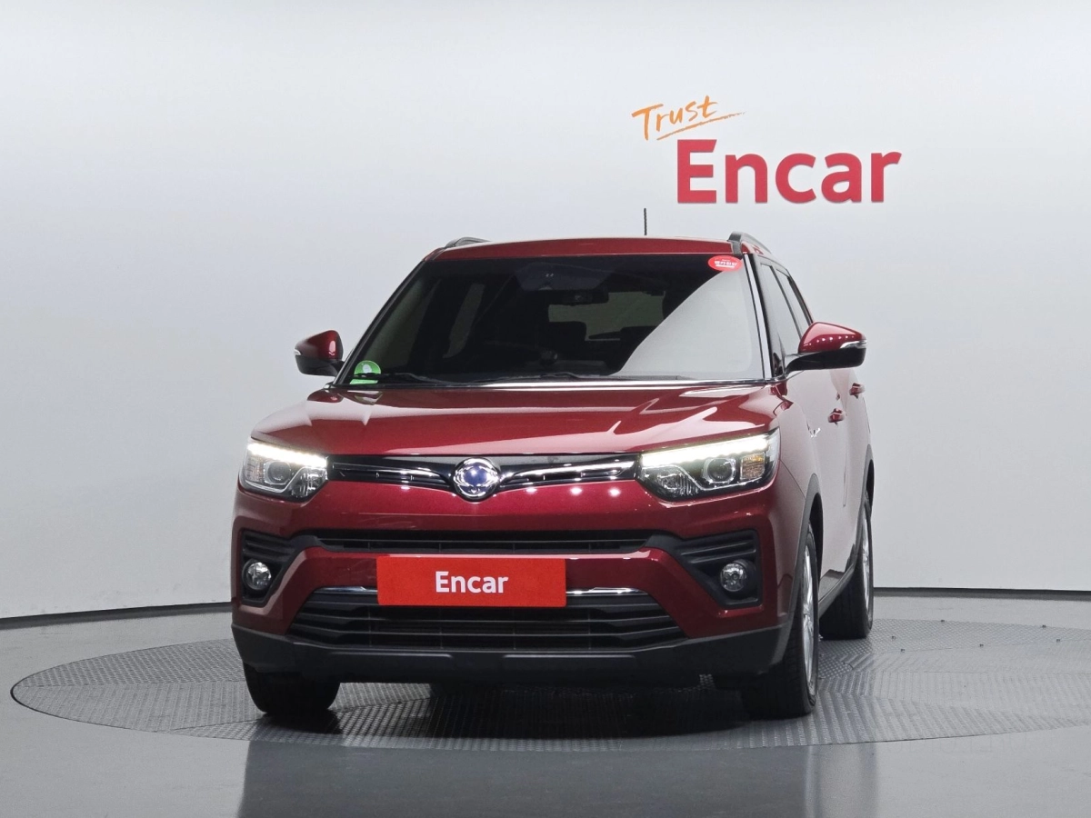 SSANGYONG TIVOLI VERY NEW