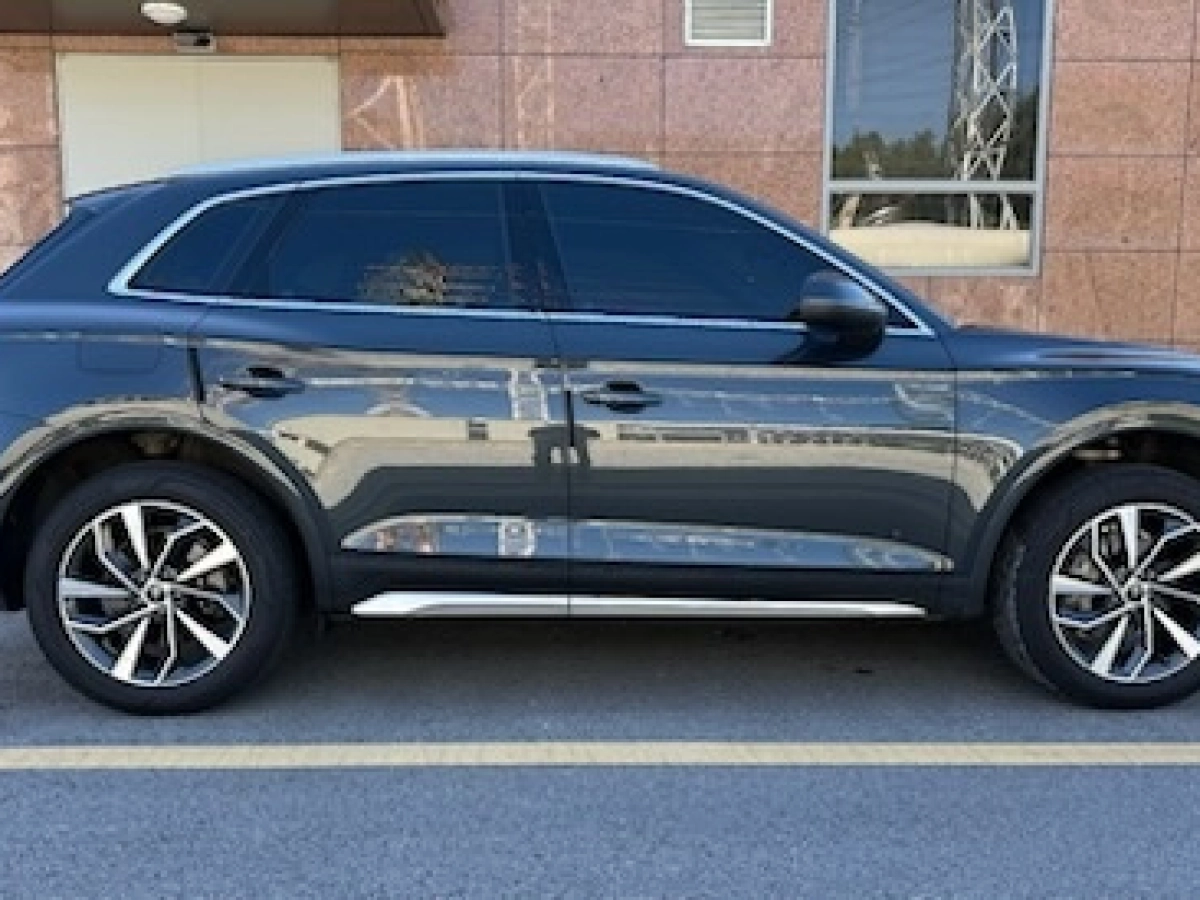 AUDI Q5 FY