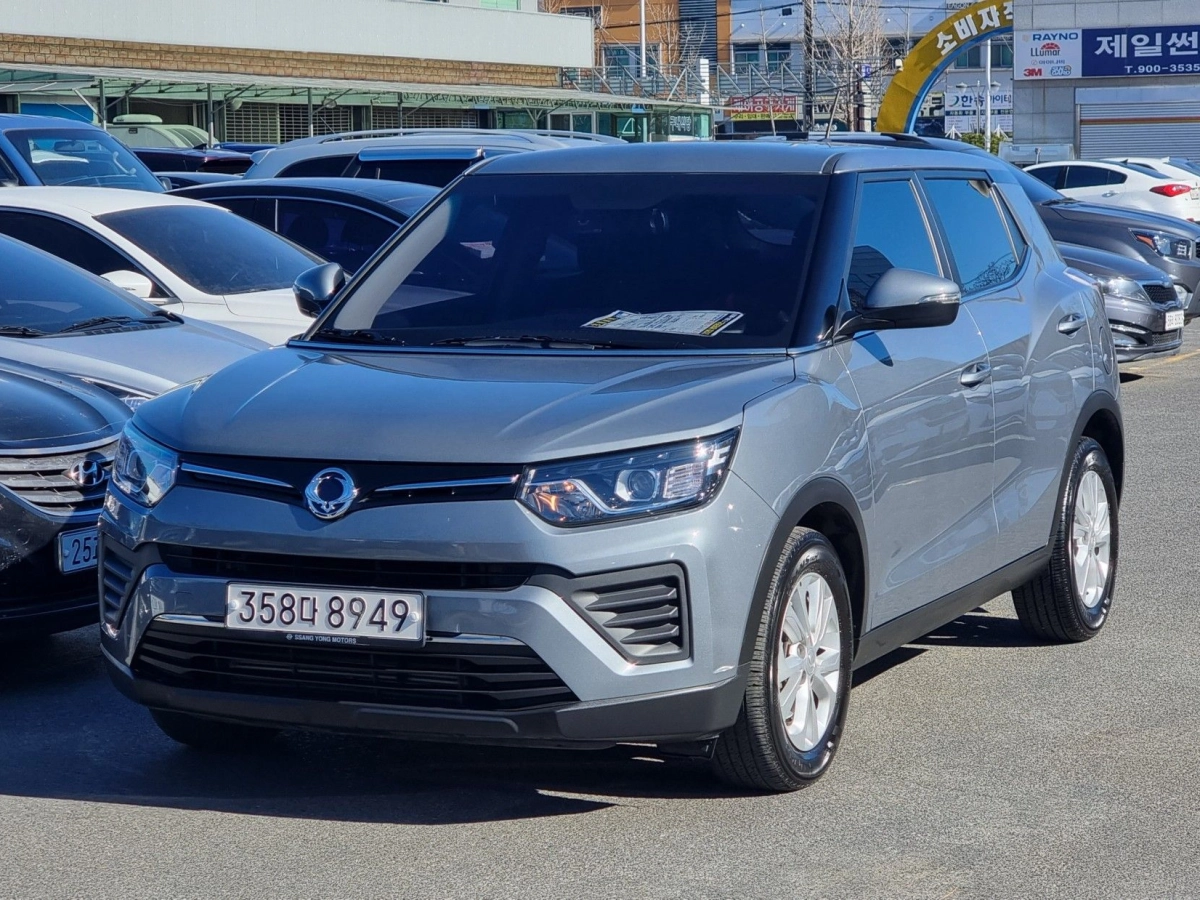 SSANGYONG TIVOLI VERY NEW  2019