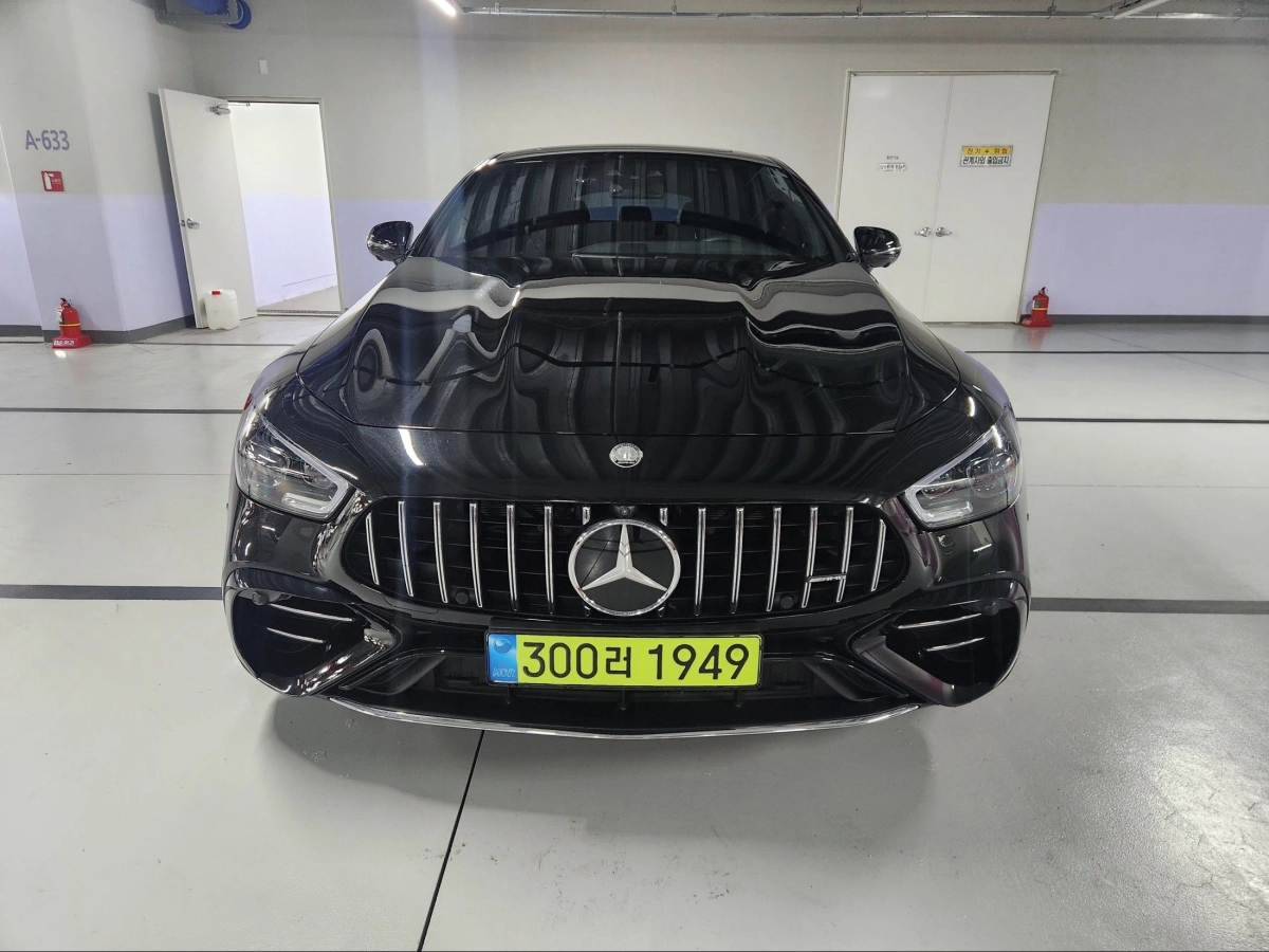 MERCEDES BENZ AMG GT