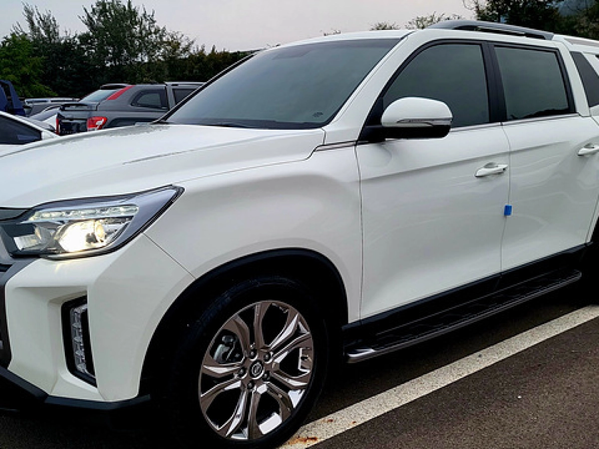 SSANGYONG REXTON SPORTS