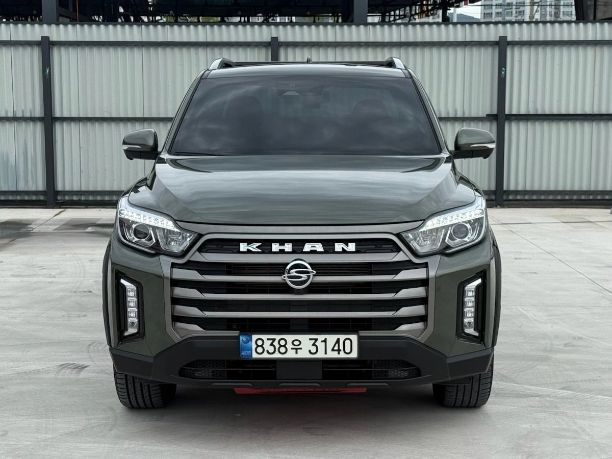 SSANGYONG REXTON SPORTS CAR