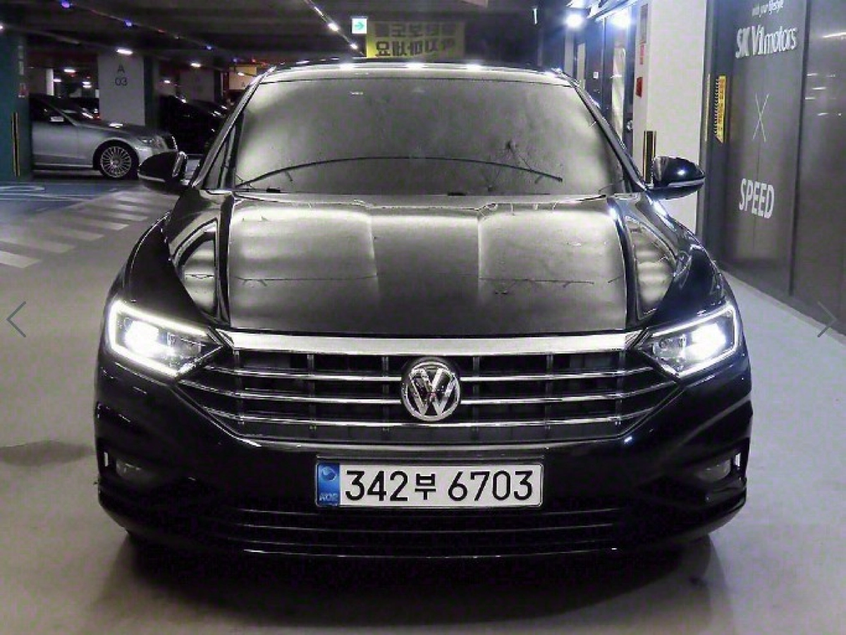 VOLKSWAGEN JETTA