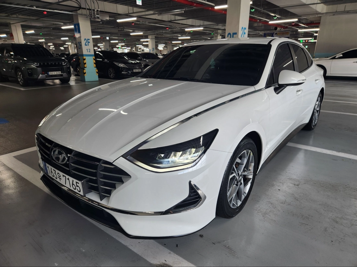 HYUNDAI SONATA DN8